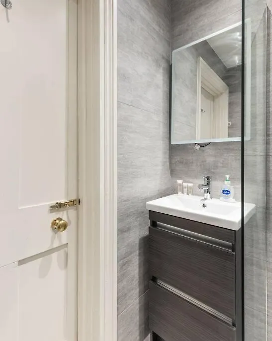 Apartamento Stunning 3 Bedroom Flat In Bruntsfield Edimburgo Reino Unido