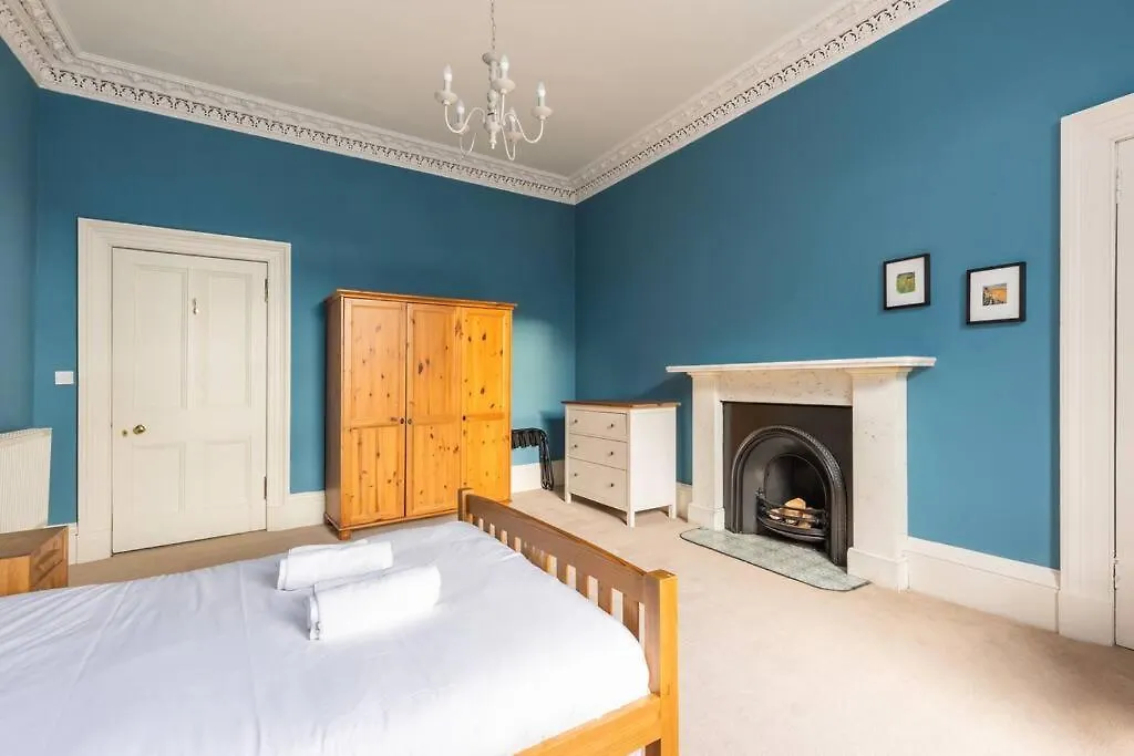 Stunning 3 Bedroom Flat In Bruntsfield Edinburgh United Kingdom