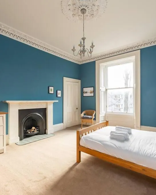 Stunning 3 Bedroom Flat In Bruntsfield Edinburgh